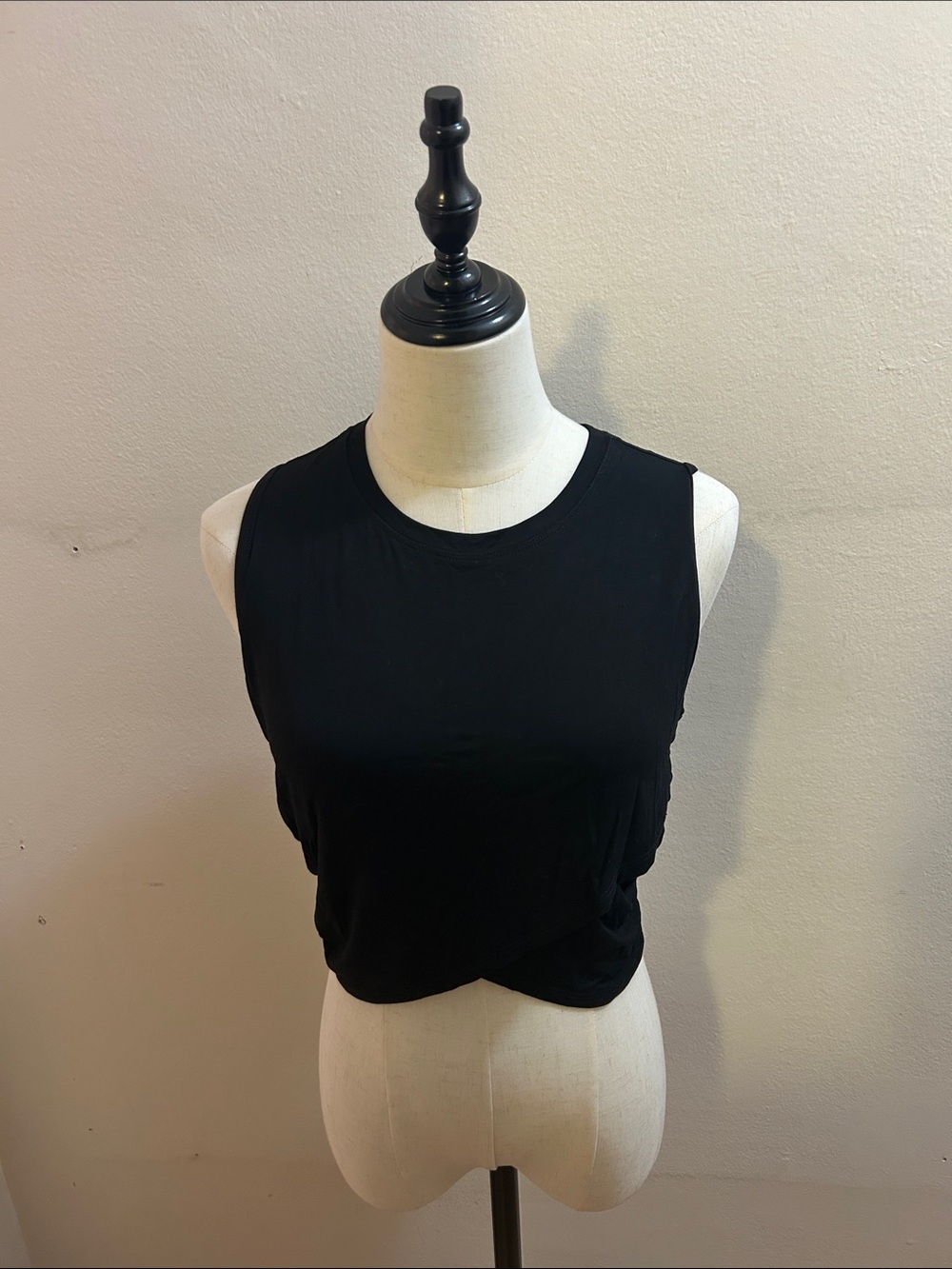 Black Sleeveless Crop Tank Top*